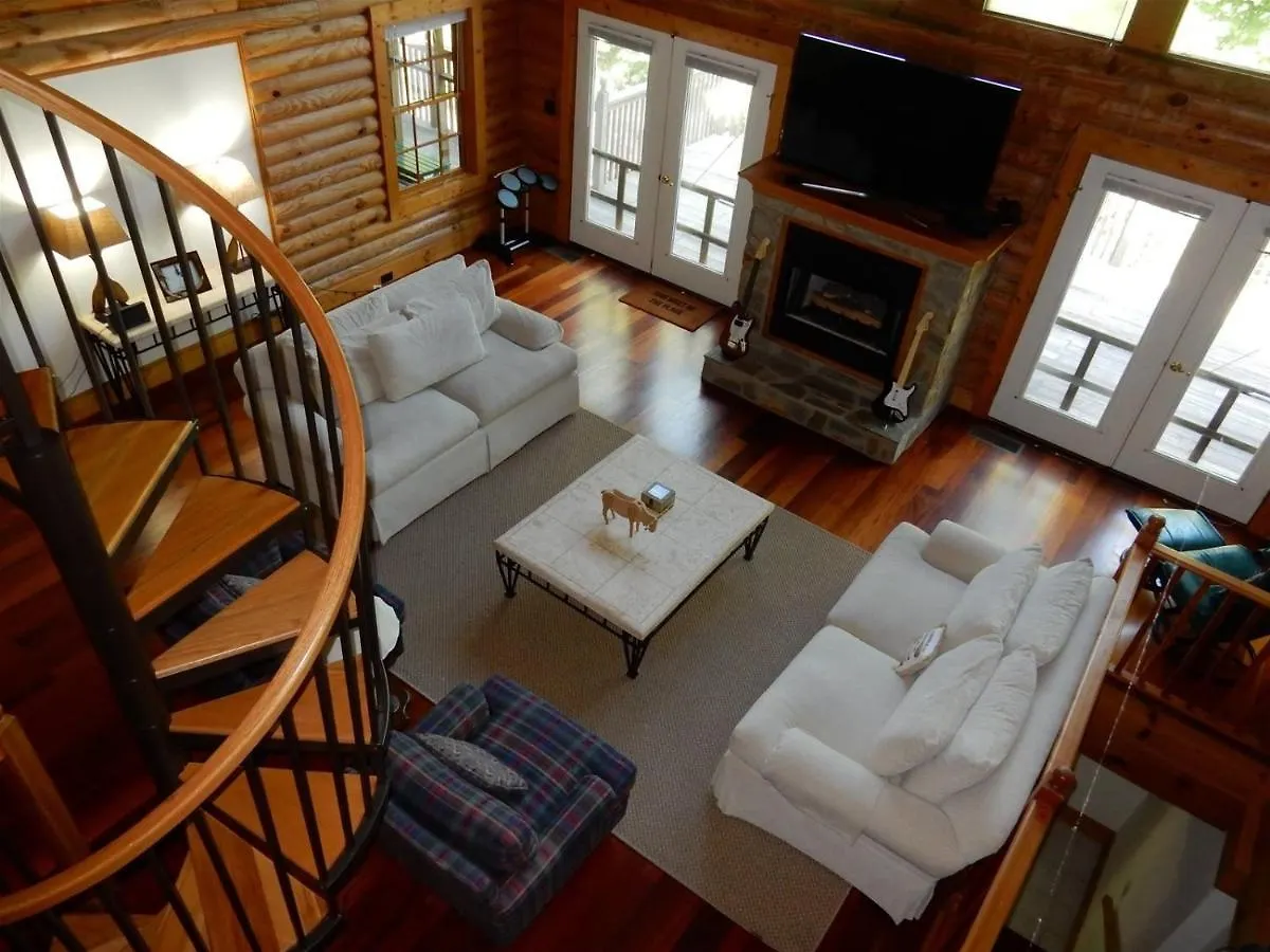 Lazy Bear Holiday home