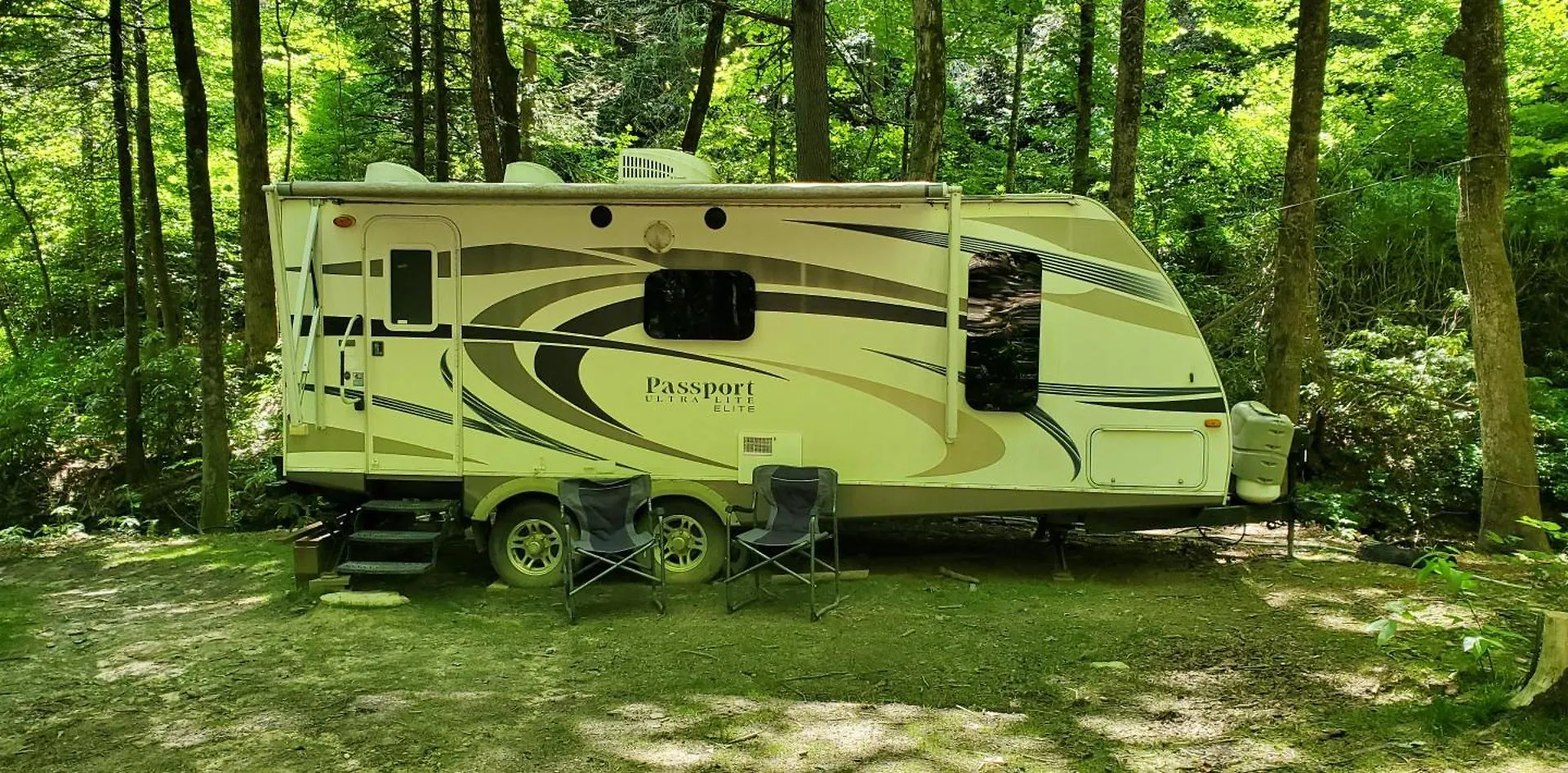 Creekside Comfortable Camper Camping