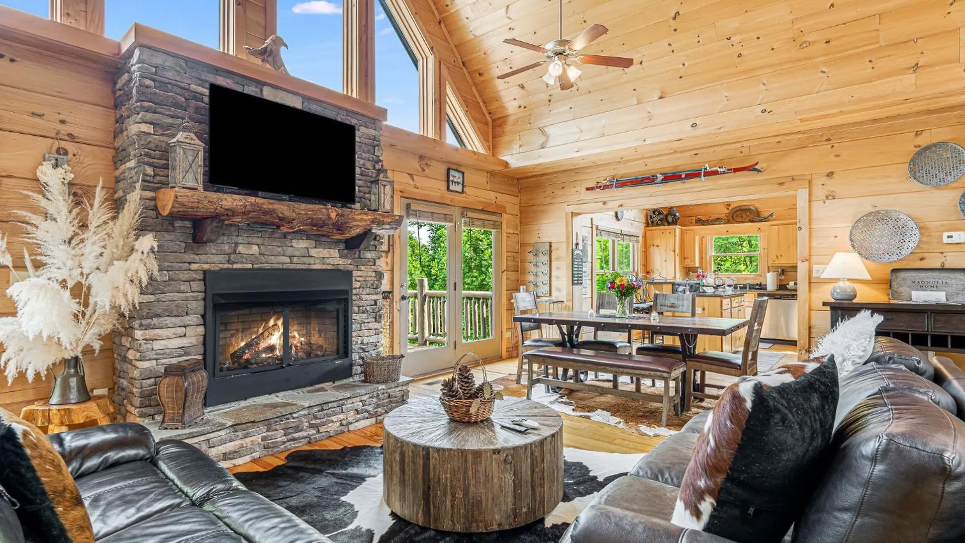 Tatanka At Lakelure Rumbling Bald Hot Tub Fire Pit Holiday home Lake Lure