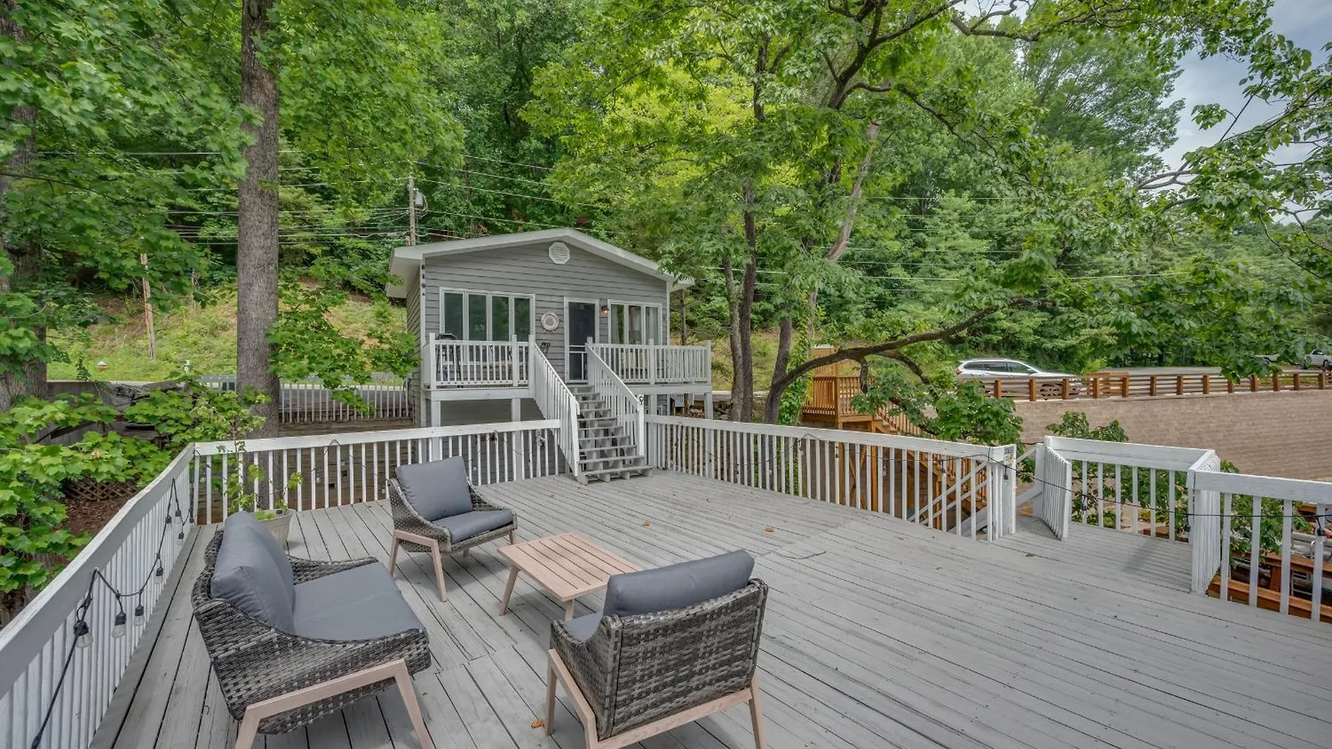 Holiday home Waters Edge Hideaway Lakefront Pet Friendly *