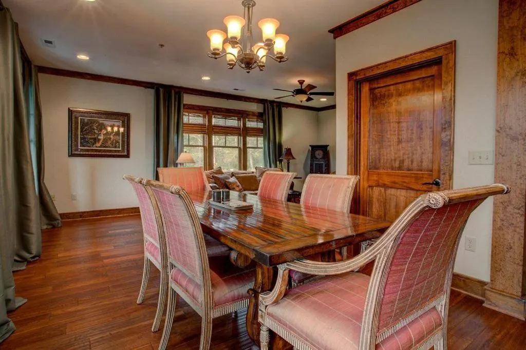 Luxury Lakeview 1br - Firefly Cove, شقة