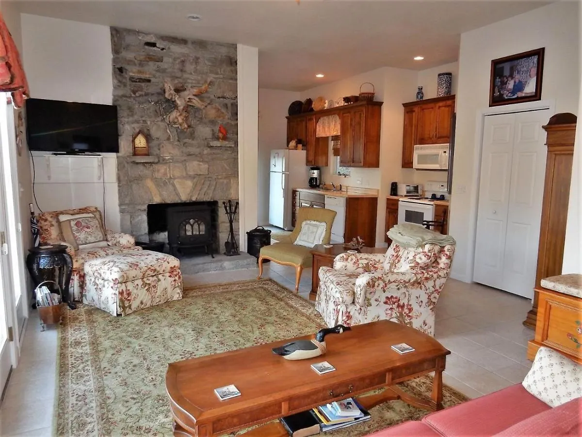 Bella Carroll Holiday home