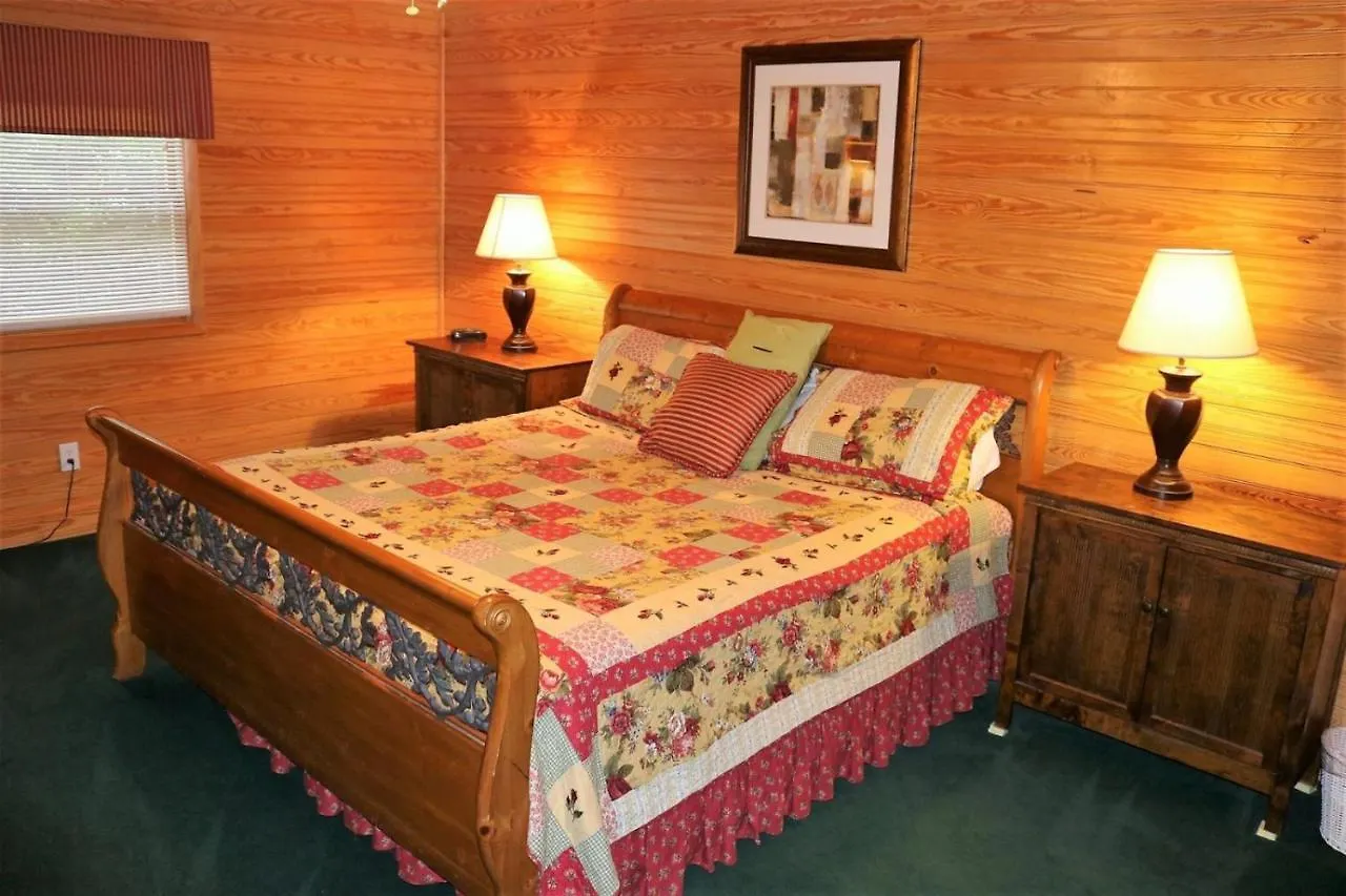 Mountain Laurel Holiday home *