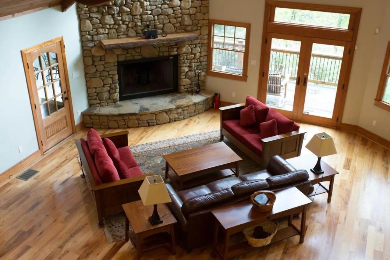 Mohicans Landing Holiday home *