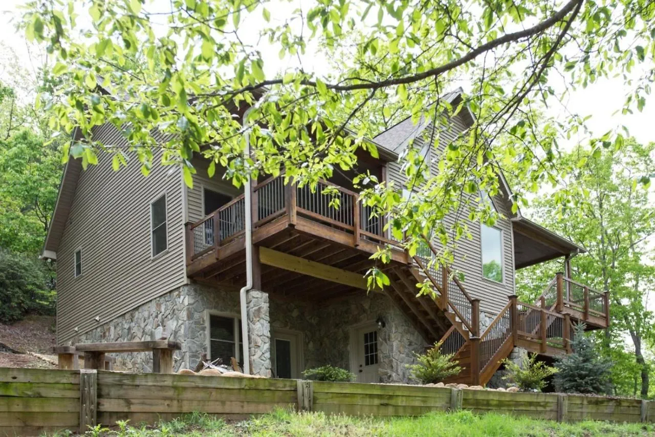 Blue Ridge Sunrise Holiday home *