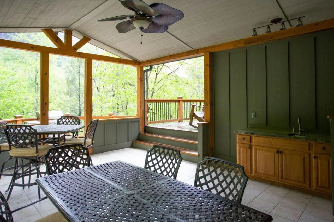 Mohicans Landing Holiday home