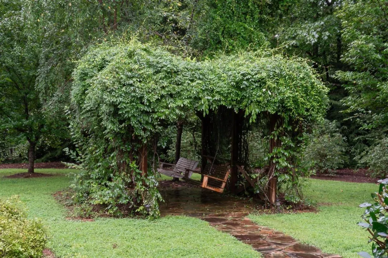 Holiday home Firefly Farms