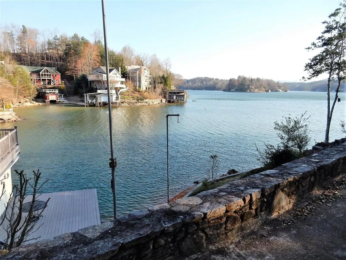 Bella Carroll Holiday home Lake Lure