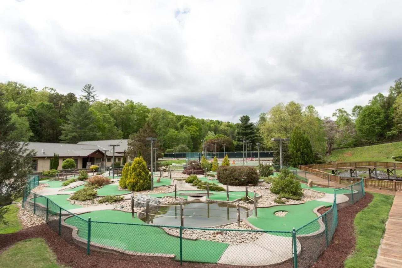 Holiday home A Lot To Do At 1302 Lake Lure