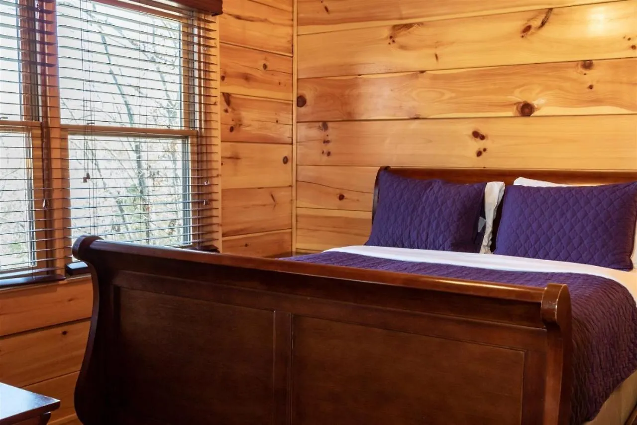 4 Bear Pause Holiday home *