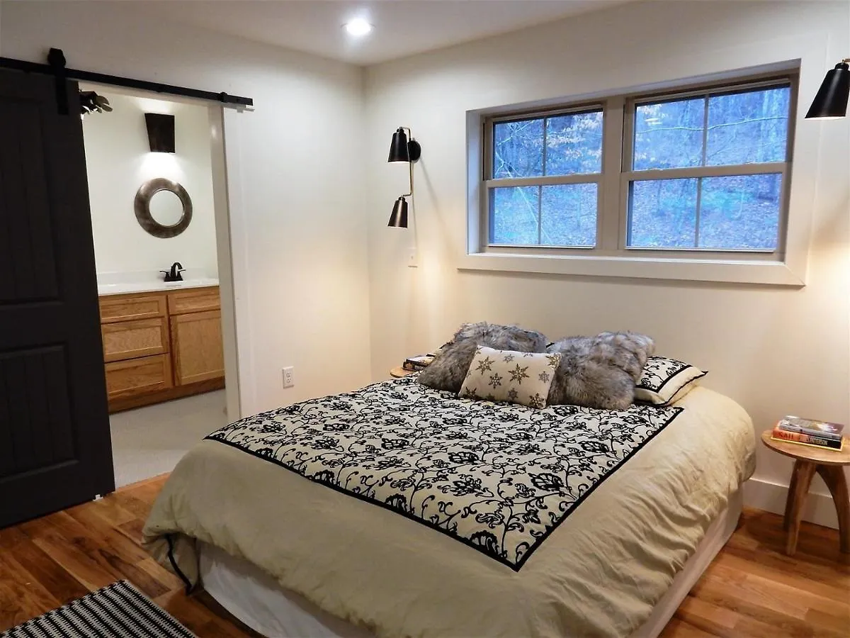 Holiday home Creekside Lake Lure