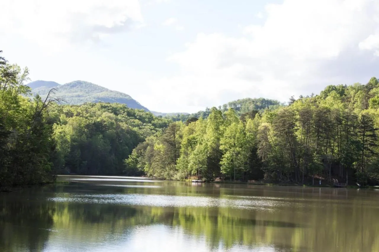 4 Bear Pause Holiday home Lake Lure