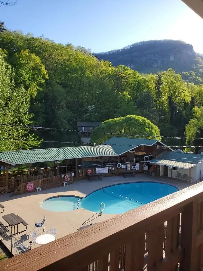 Geneva & Tiki Bar 3*
