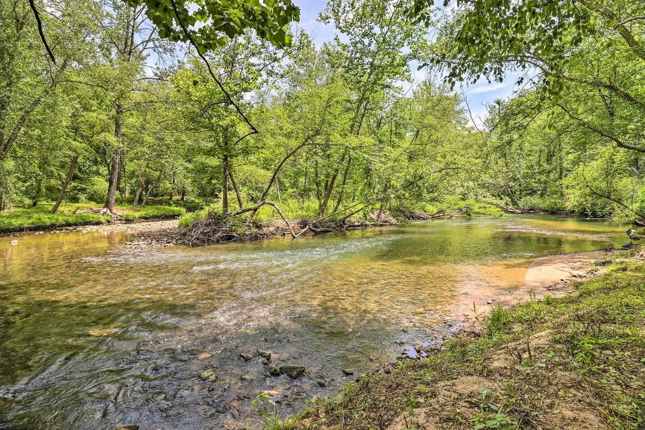 Beautiful Riverfront Lure On 13 Acres *