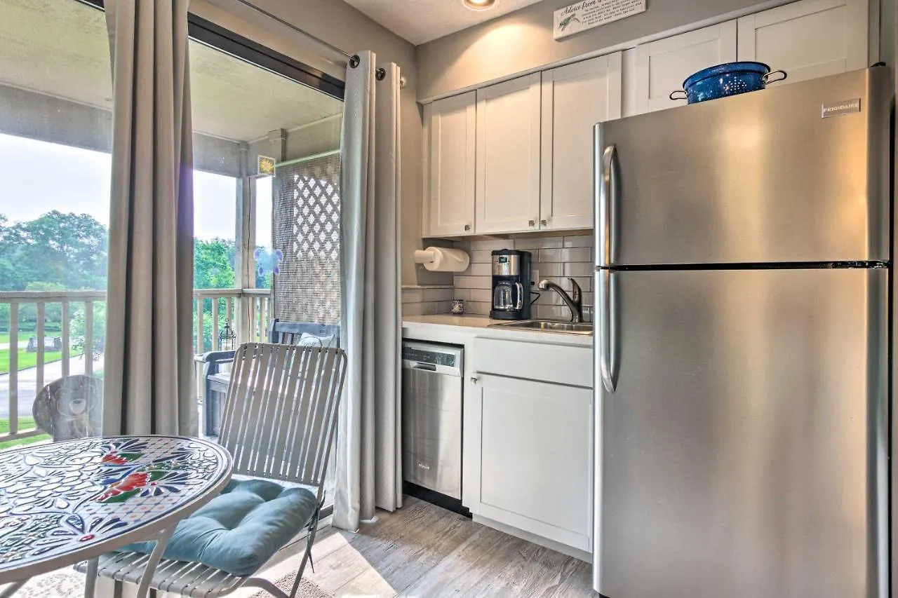 Apartment Modern With Balcony About 1 Mi To Lure!