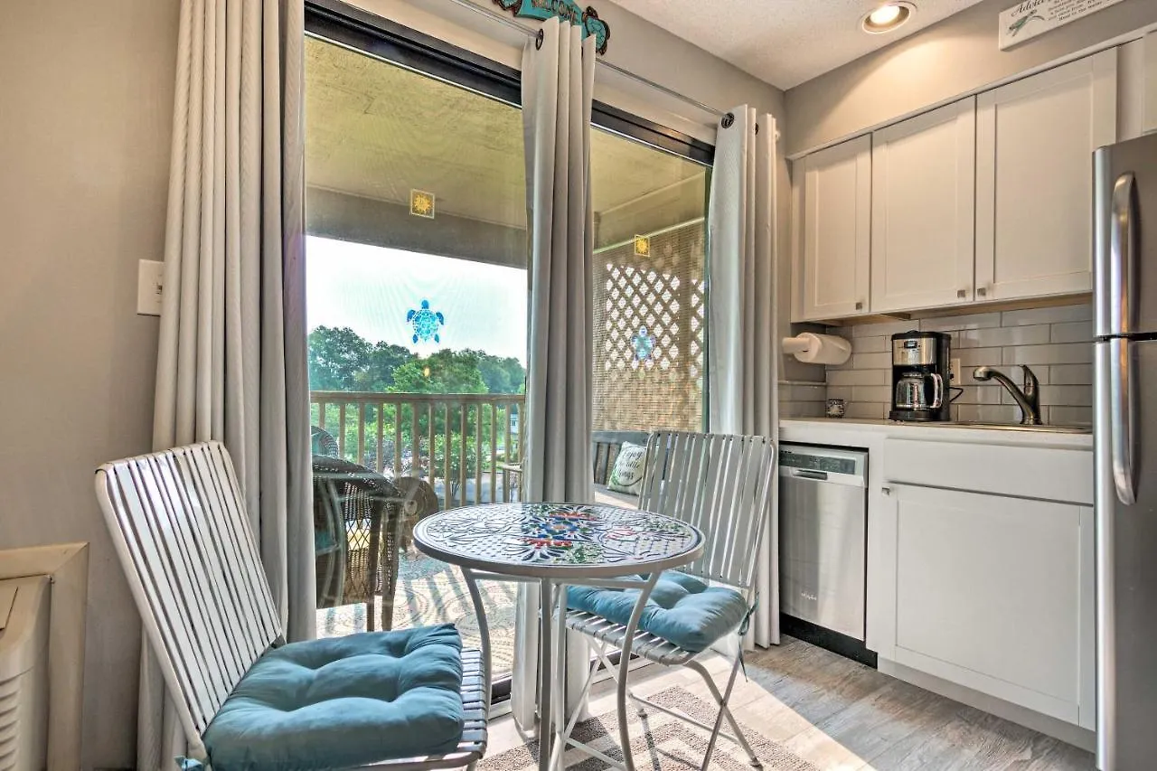 Modern With Balcony About 1 Mi To Lure! *
