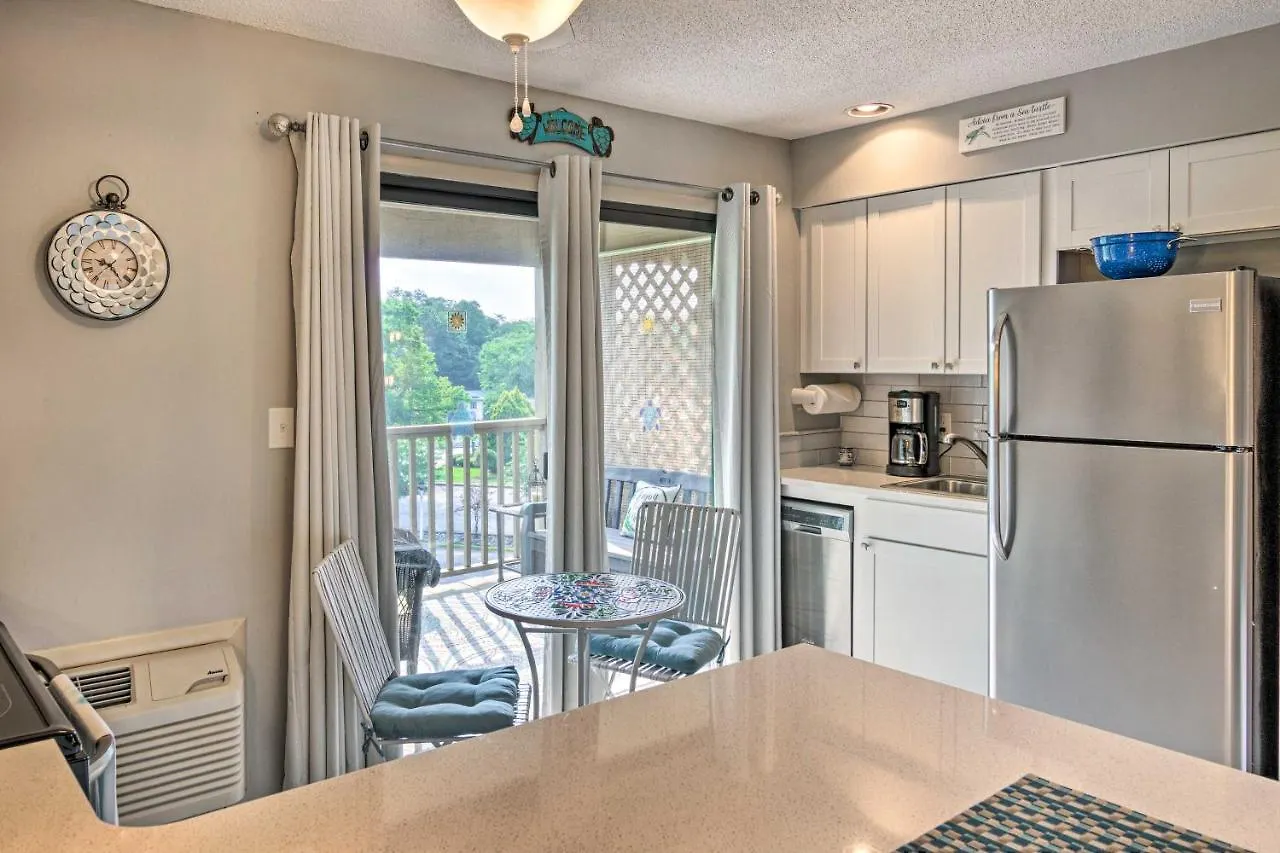 Modern With Balcony About 1 Mi To Lure! *
