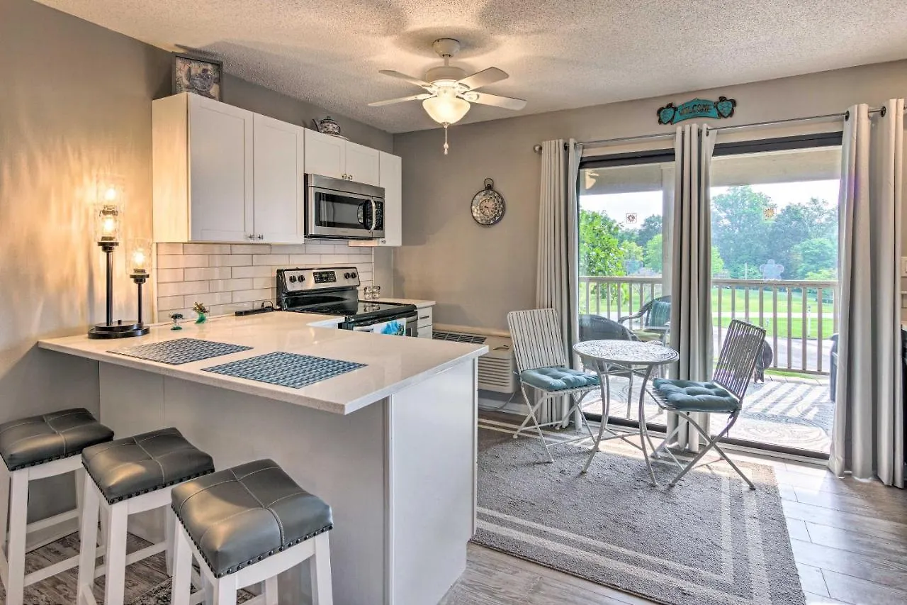Apartment Modern With Balcony About 1 Mi To Lure! *