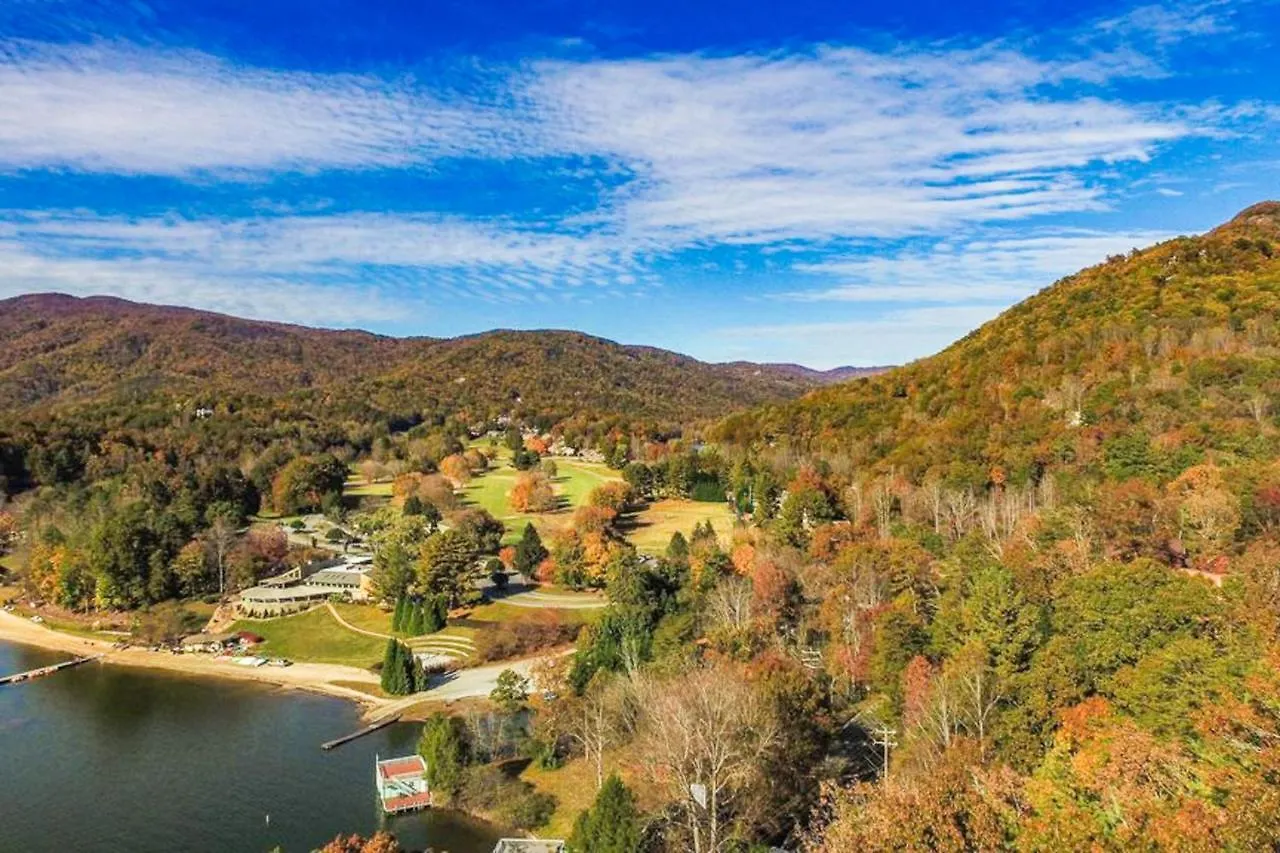 Holiday home Young's Mountain Hideaway Lake Lure
