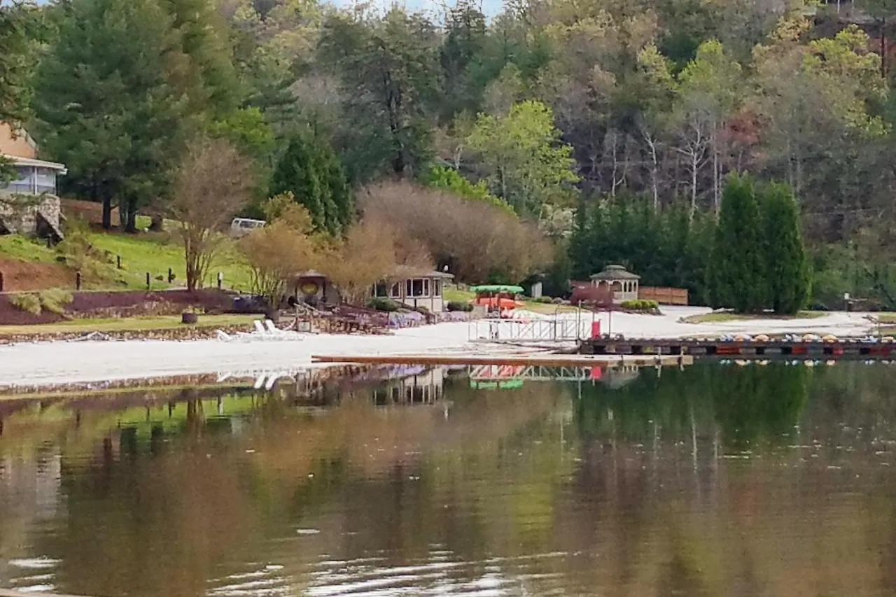 Young's Mountain Hideaway