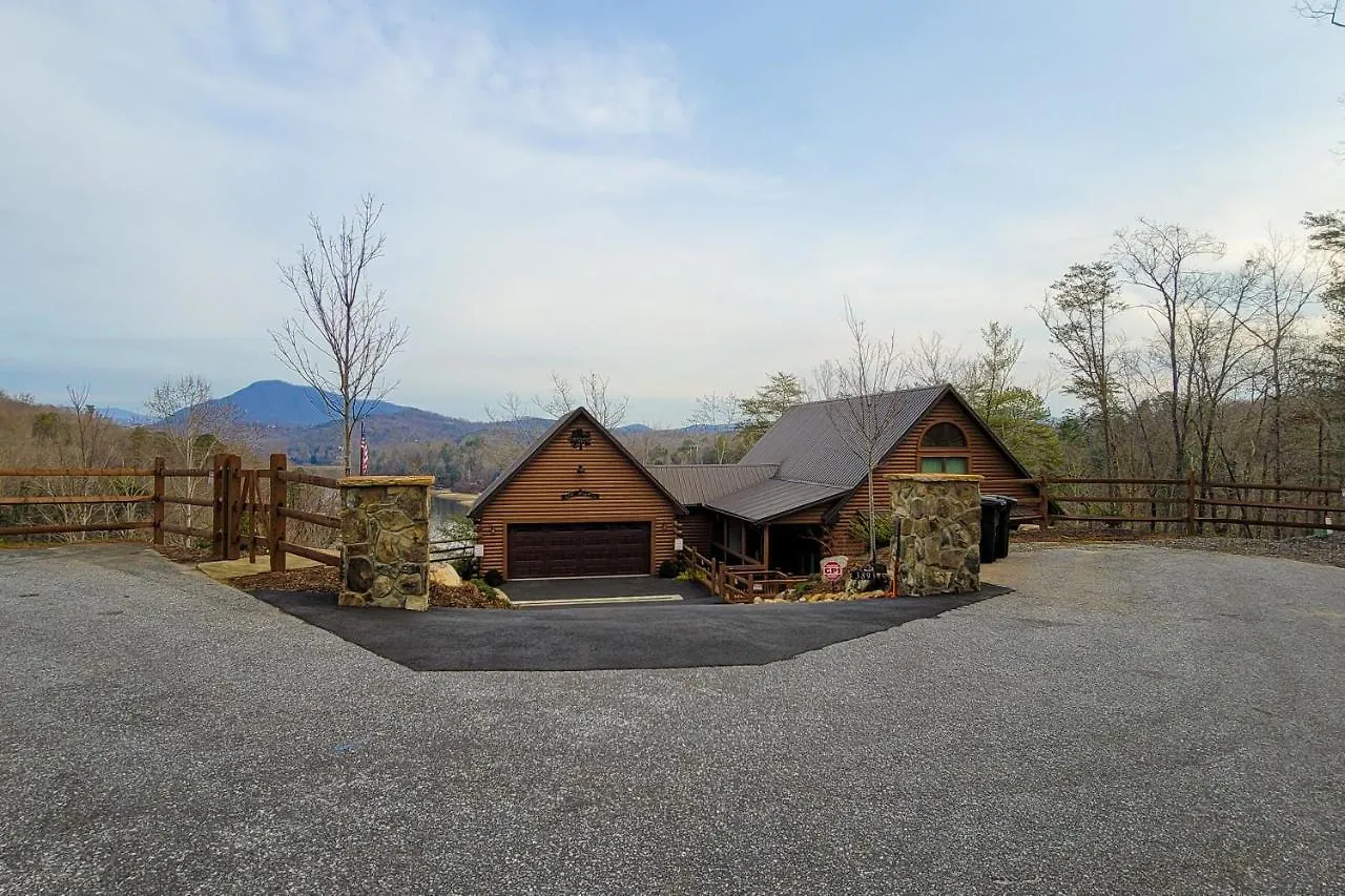 Lure Ridge * Lake Lure