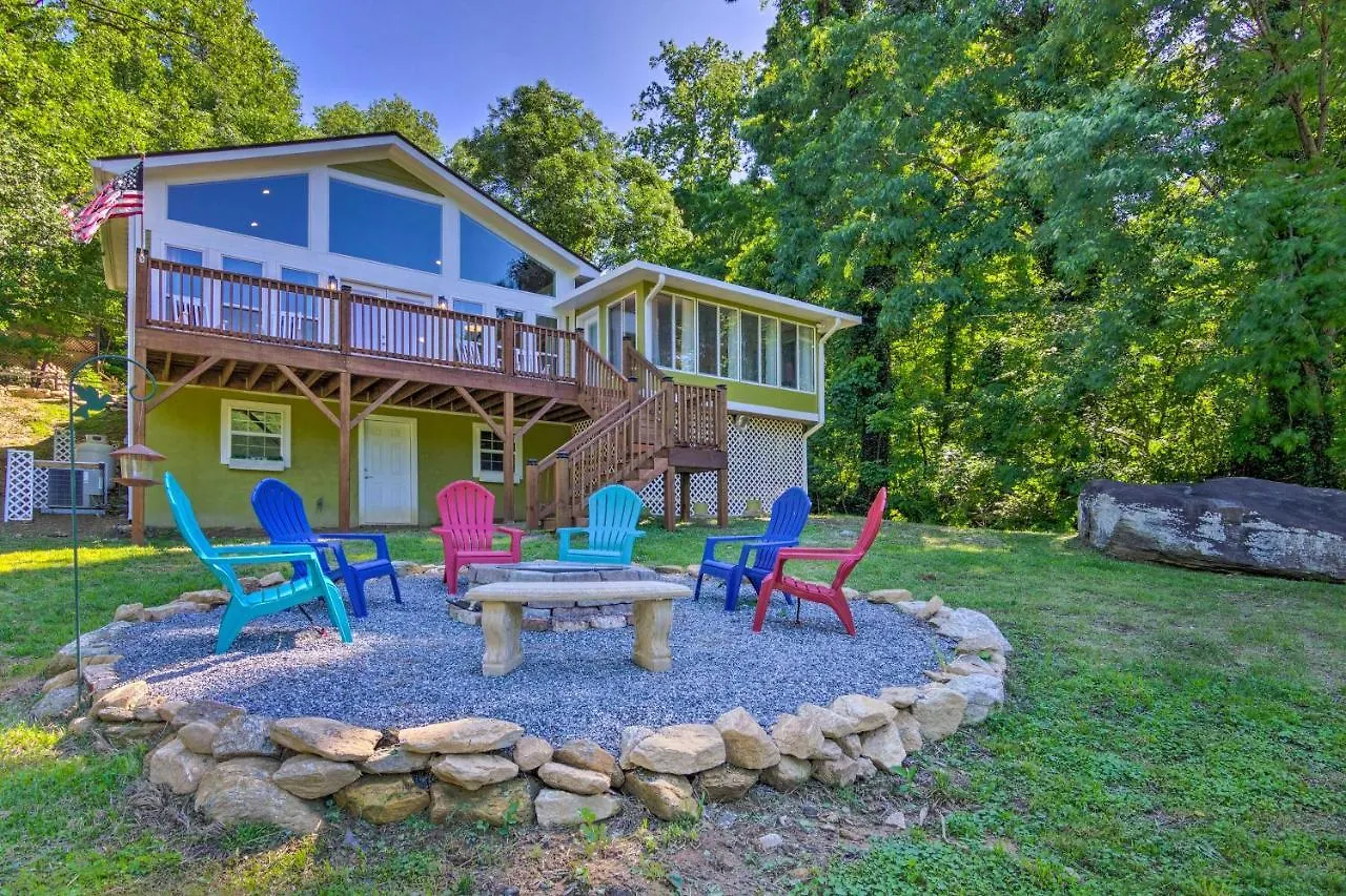 Unique Chimney Rock With Breathtaking Views Holiday home *
