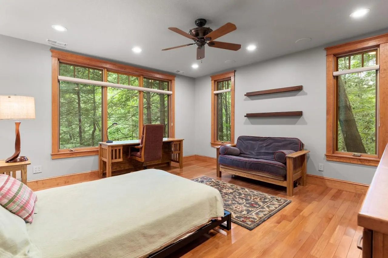 Holiday home Falling Waters At Rumbling Bald Lake Lure