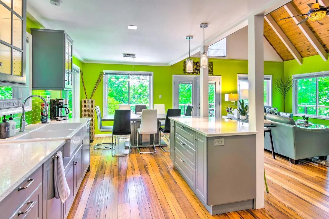 Holiday home Lure Retreat With Mountain Views And Perks Lake Lure