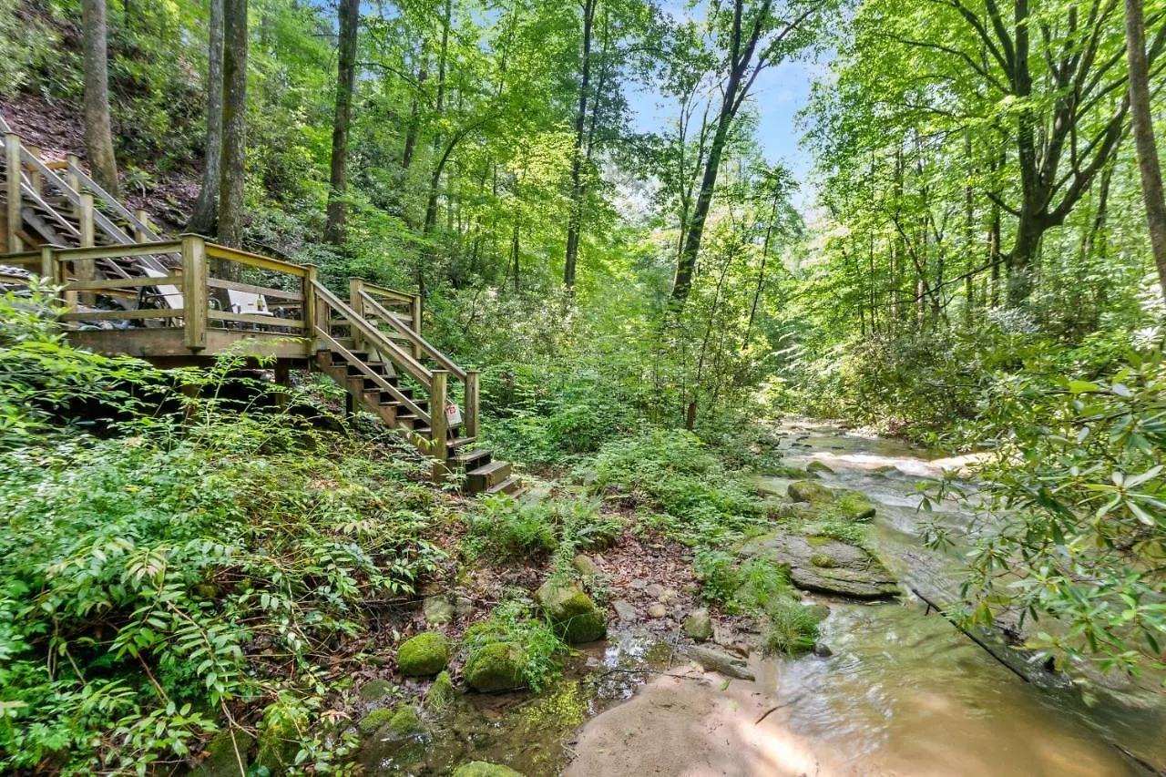 Holiday home Falling Waters At Rumbling Bald Lake Lure