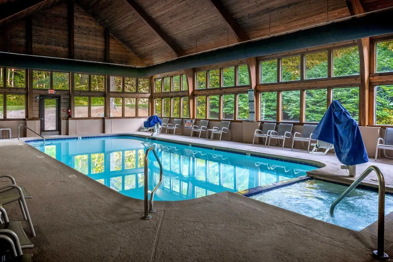 Apartment Lure With Pool And Access!