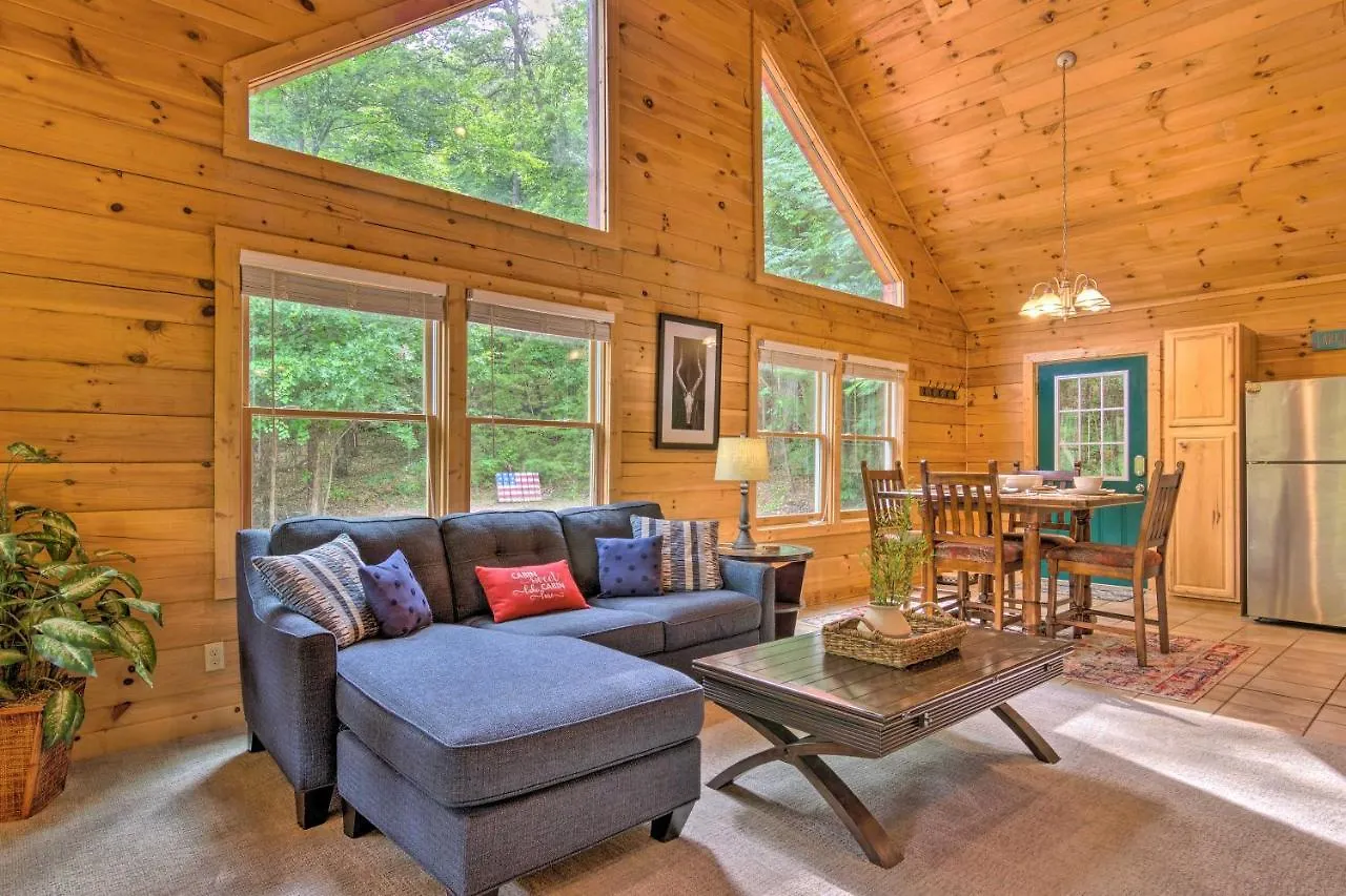 Holiday home Moonshine Manor With Hot Tub, Near Lure