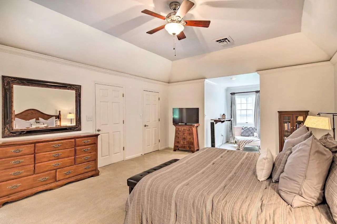 Pet-friendly Lure Retreat With Deck And Gas Grill Holiday home *