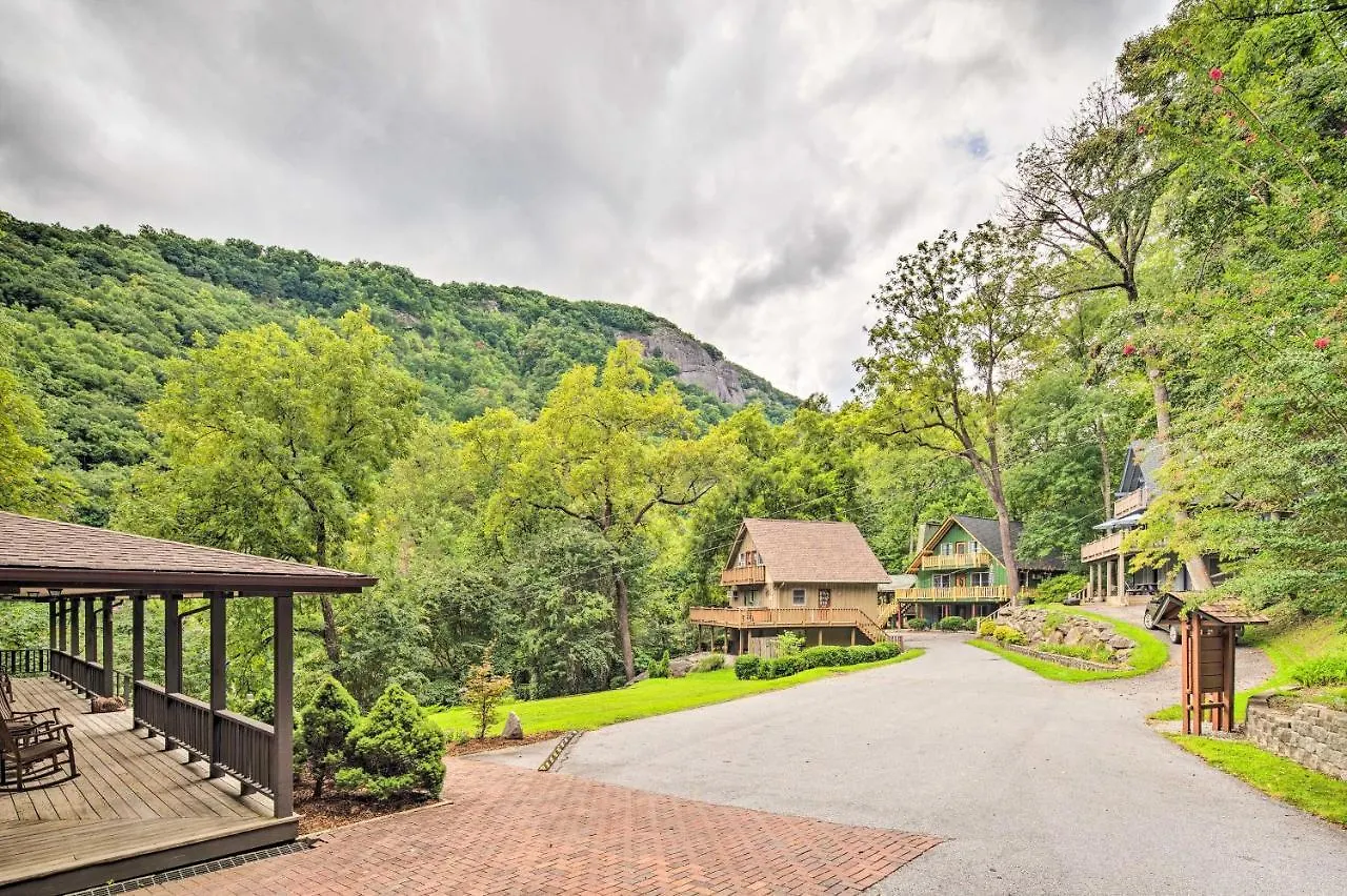 Pet-friendly Lure Retreat With Deck And Gas Grill Holiday home