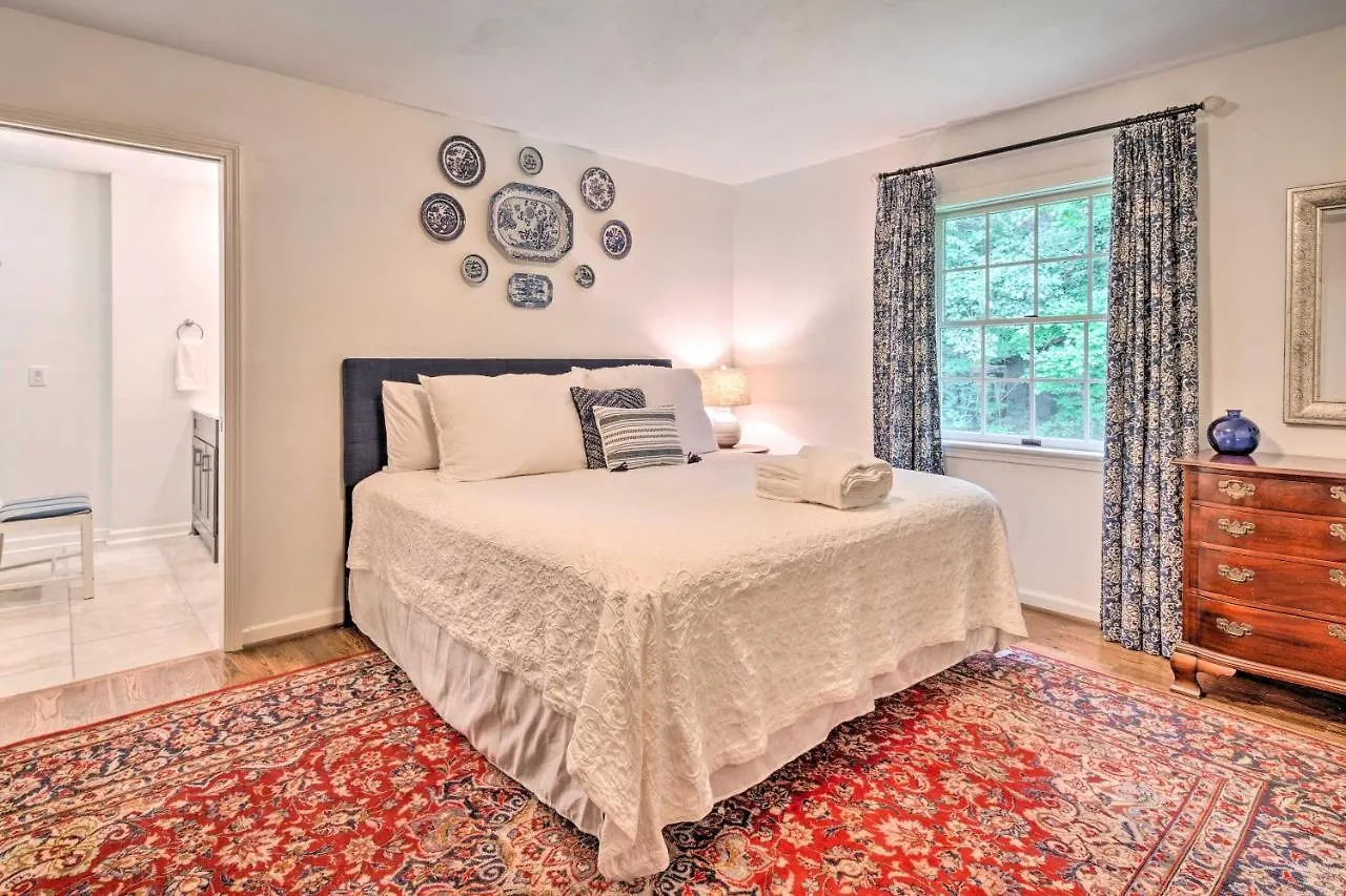 Pet-friendly Lure Retreat With Deck And Gas Grill