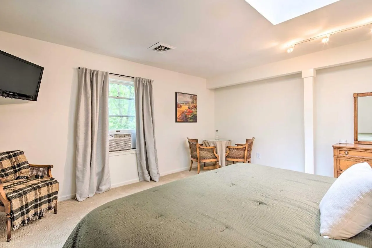 Holiday home Pet-friendly Lure Retreat With Deck And Gas Grill *
