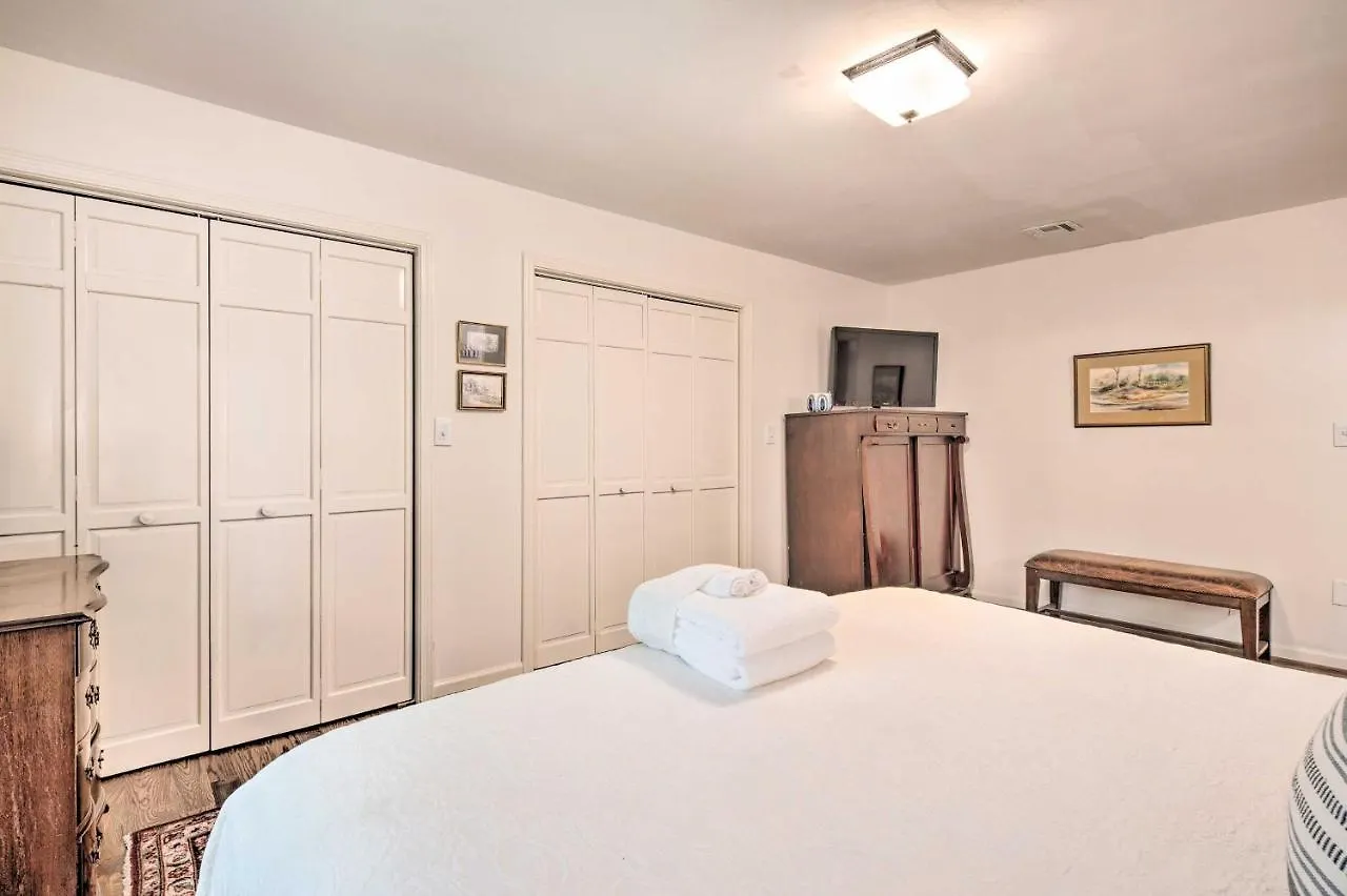 Pet-friendly Lure Retreat With Deck And Gas Grill Holiday home *