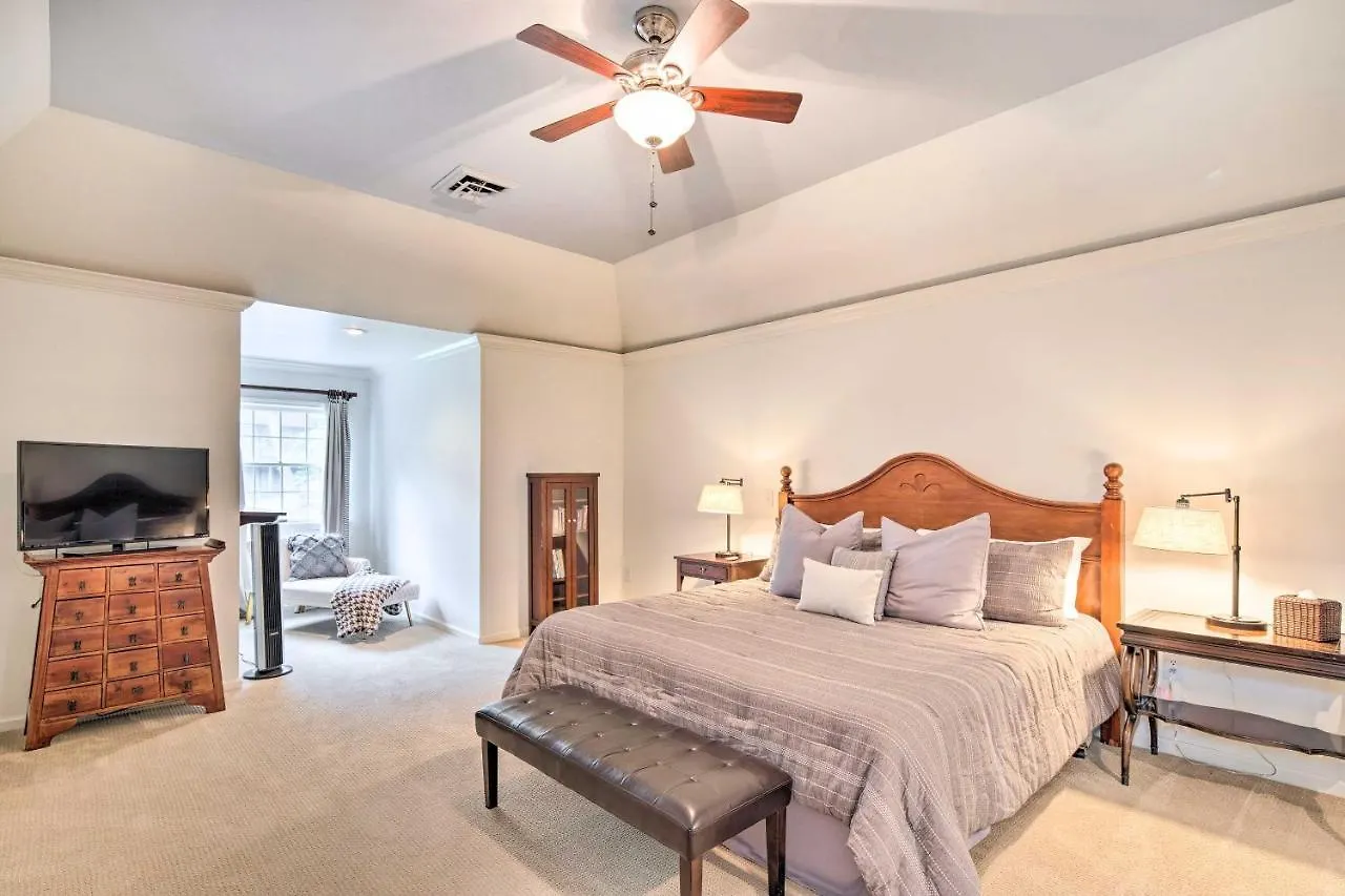 Pet-friendly Lure Retreat With Deck And Gas Grill Holiday home *
