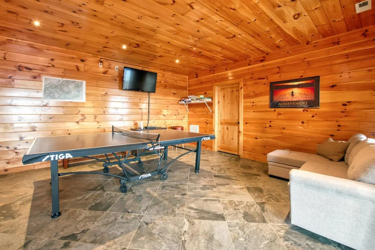 Holiday home Hawk's View Log *