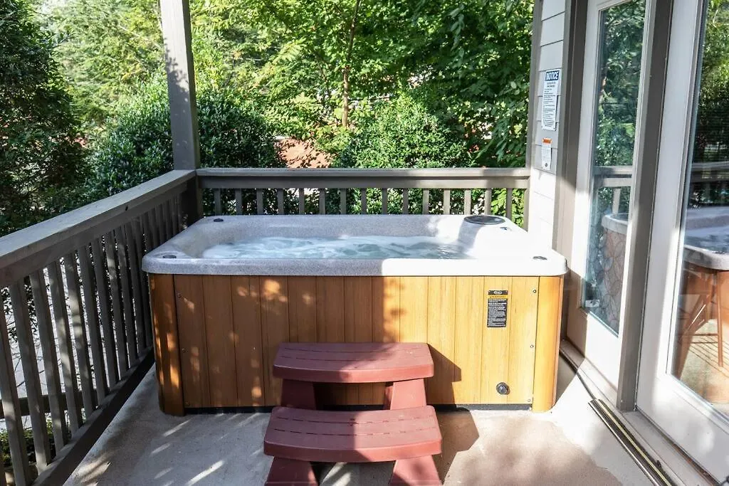 Majestic Views Of Mountains And Water- The Perch *