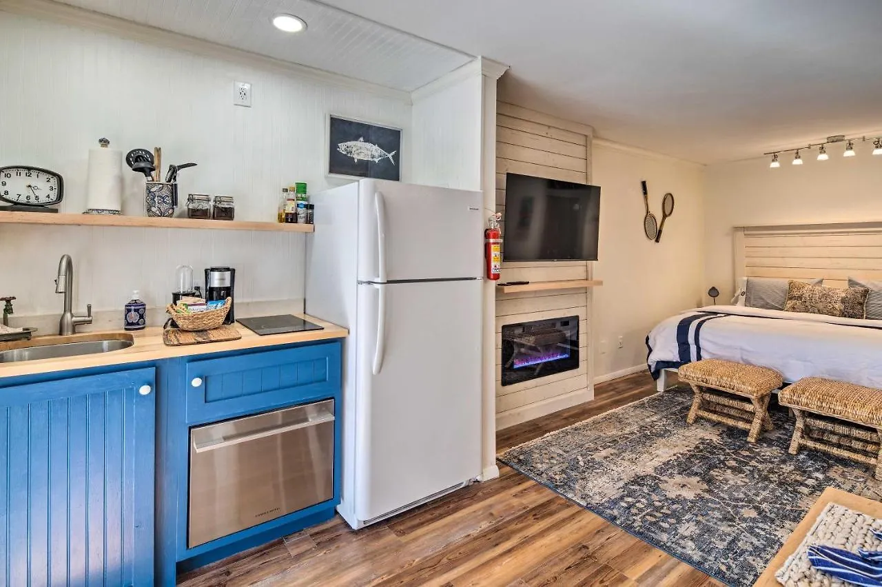 Lure With Private Balcony And Pool Access! * Lake Lure