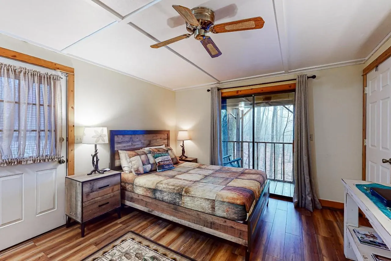 Carolina Cardinal House * Lake Lure