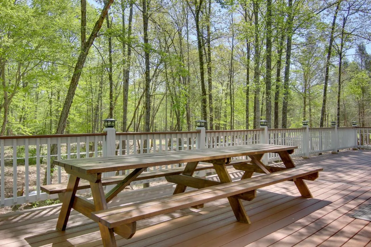 Holiday home Beautiful Riverfront Lure On 13 Acres Lake Lure