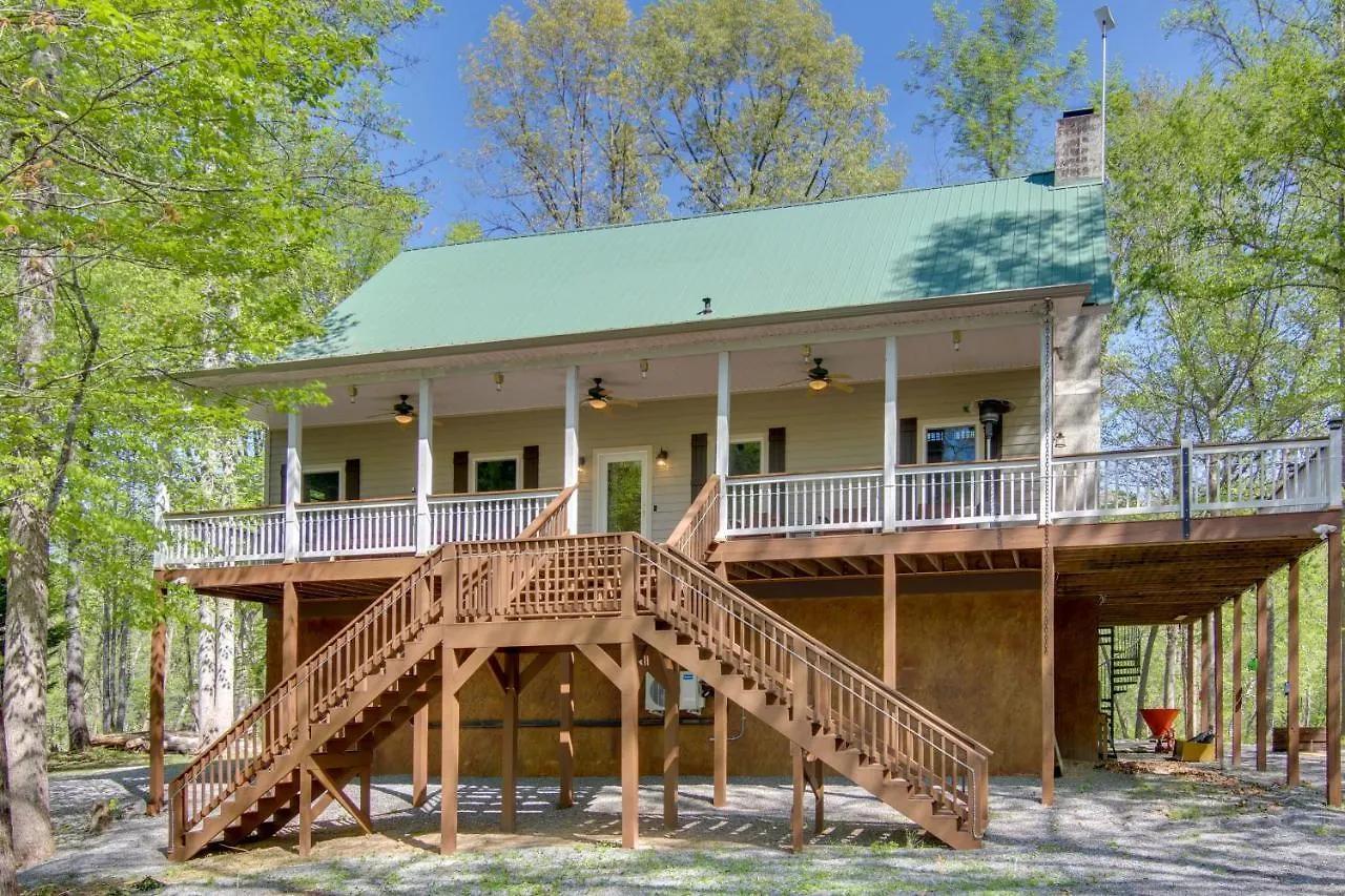 Holiday home Beautiful Riverfront Lure On 13 Acres *