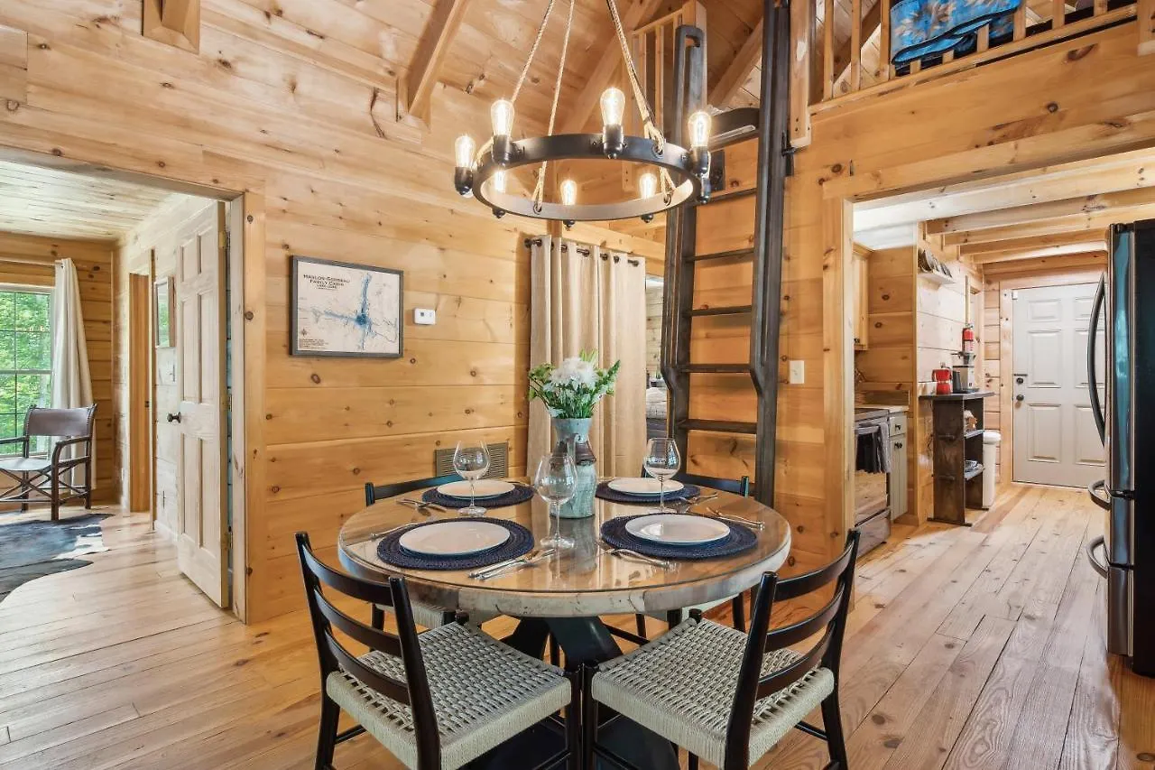 Lure Outdoor Oasis With Fire Pit And Bbq Holiday home