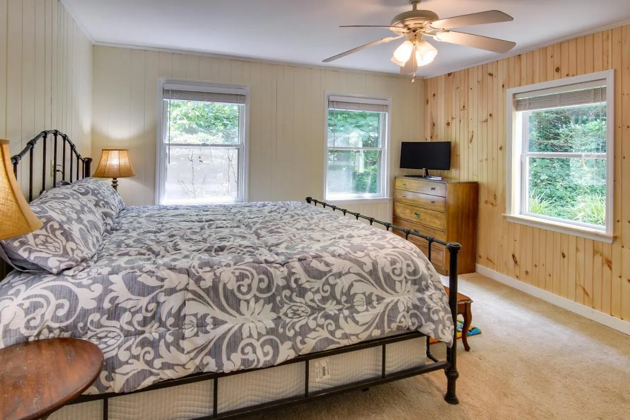 Waterfront North Carolina On Lure! Holiday home *