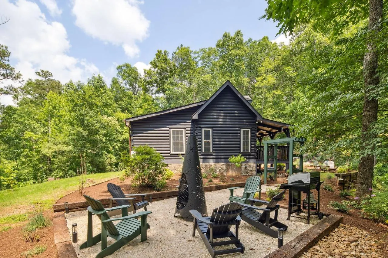 Lure Outdoor Oasis With Fire Pit And Bbq Holiday home *