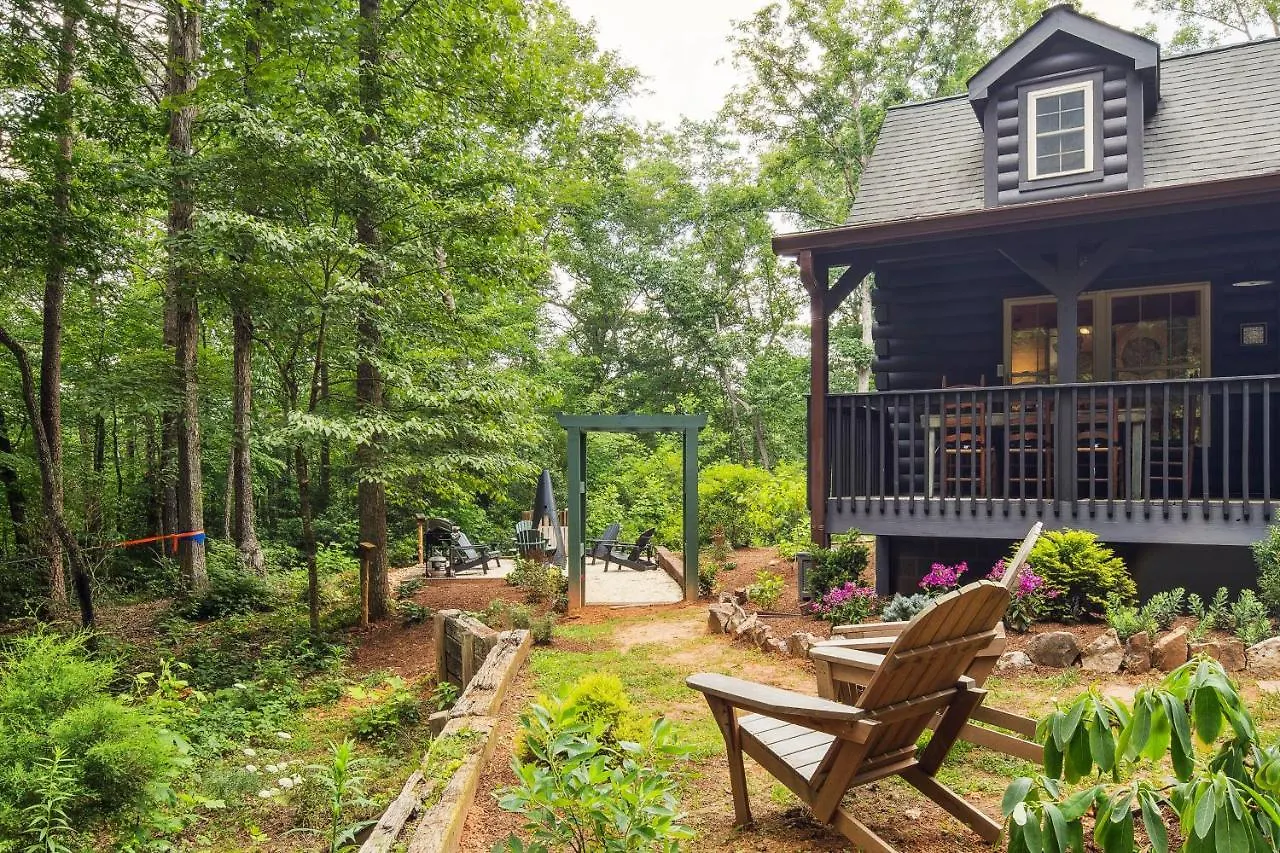 Lure Outdoor Oasis With Fire Pit And Bbq Holiday home Lake Lure