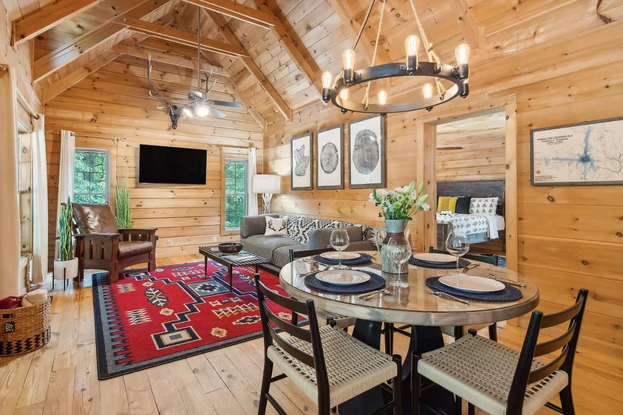 Holiday home Lure Outdoor Oasis With Fire Pit And Bbq *