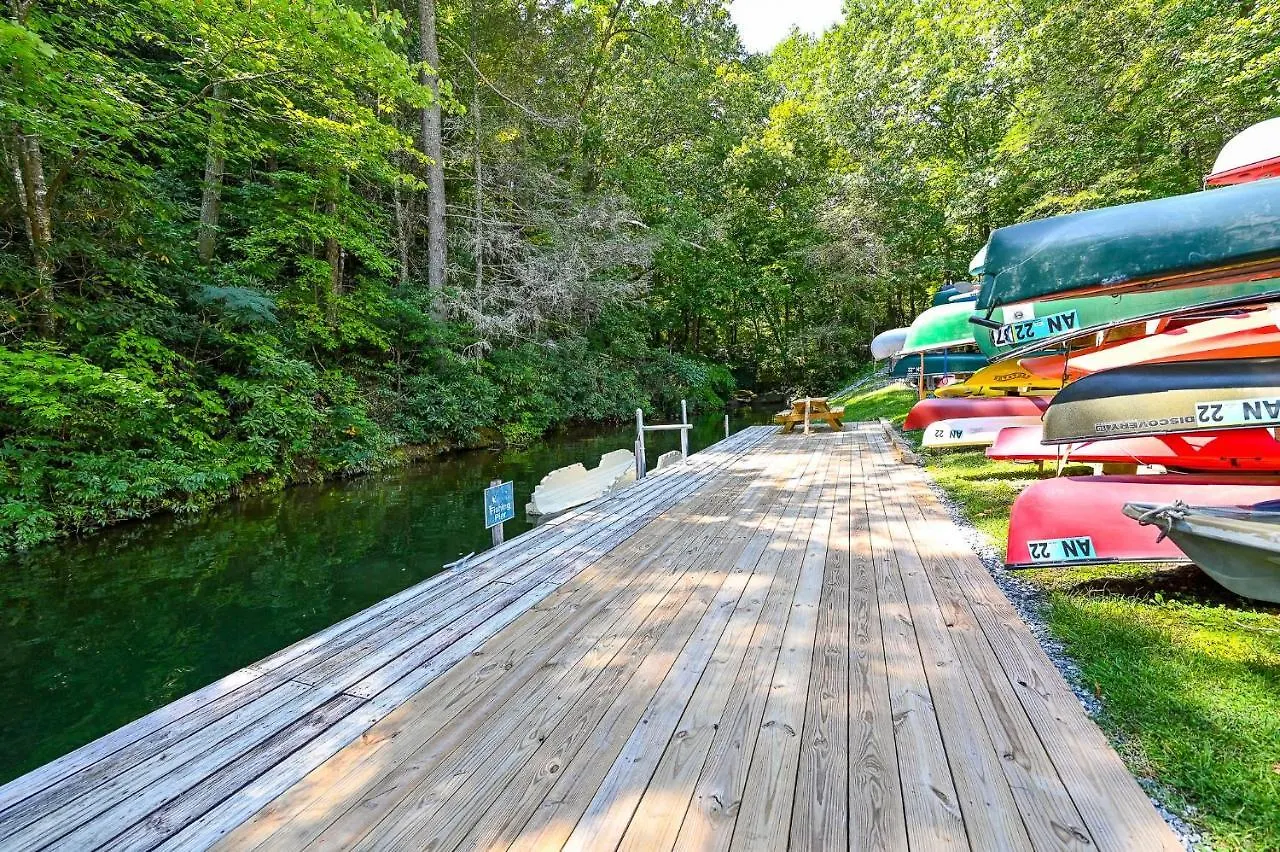 Holiday home Goss At Lure Lake Lure