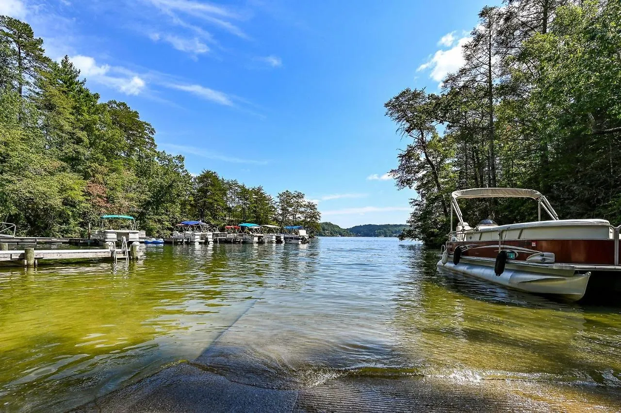 Holiday home Goss At Lure Lake Lure